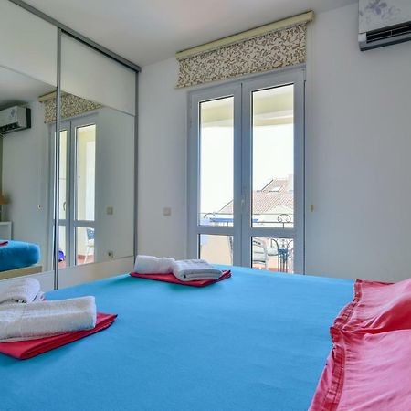 Lux Apartman Sofia Daire Sveti Stefan Dış mekan fotoğraf