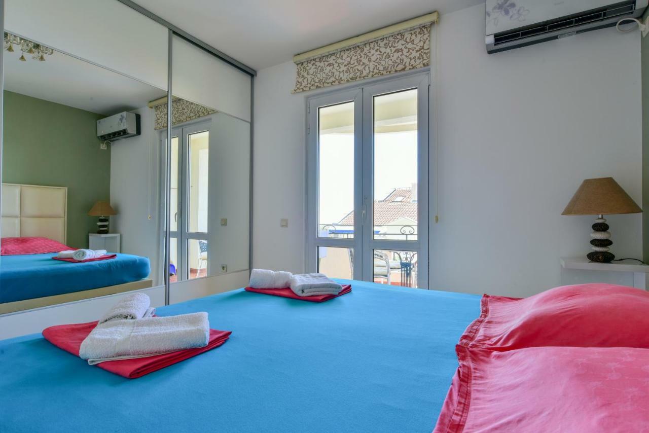 Lux Apartman Sofia Daire Sveti Stefan Dış mekan fotoğraf