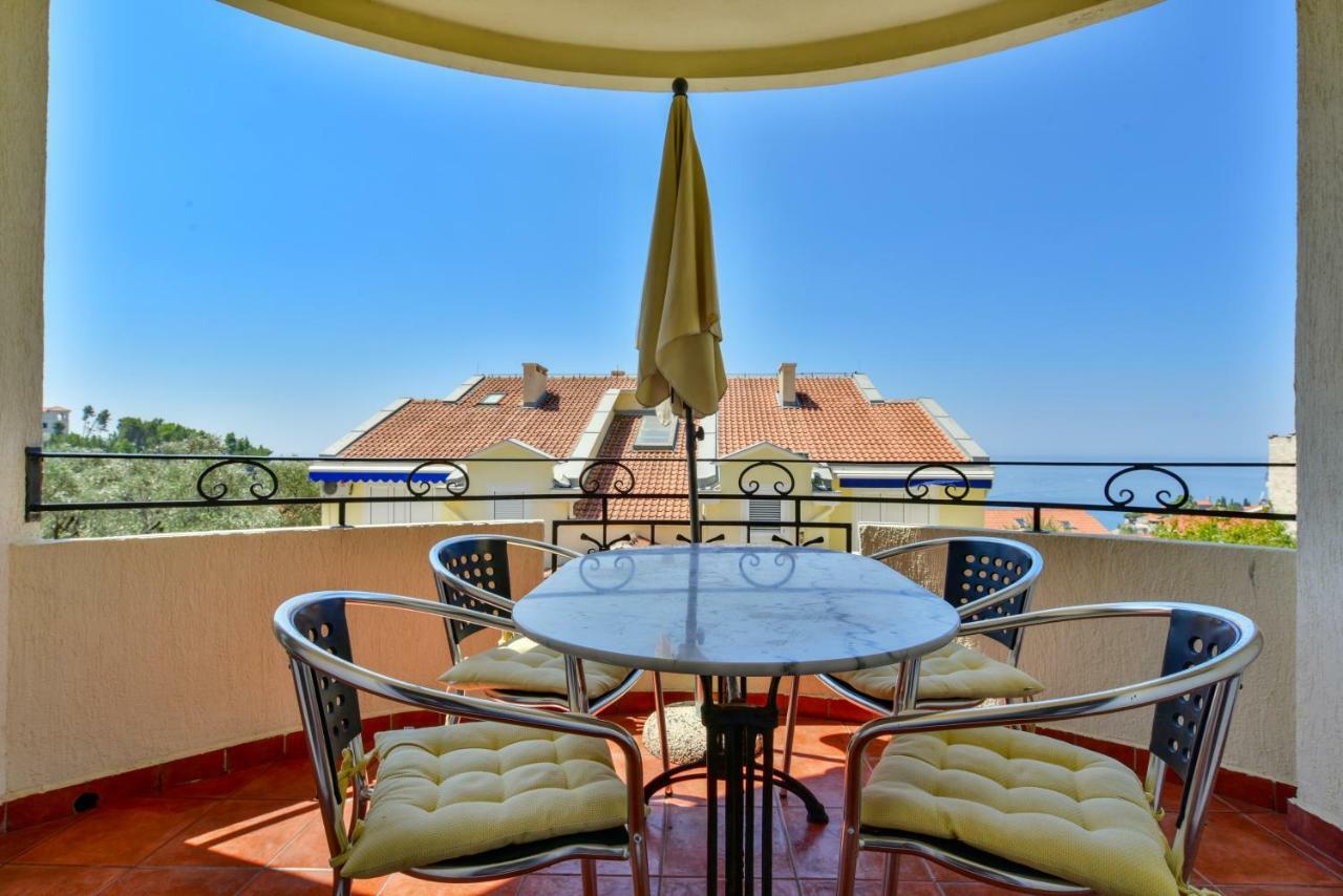 Lux Apartman Sofia Daire Sveti Stefan Dış mekan fotoğraf