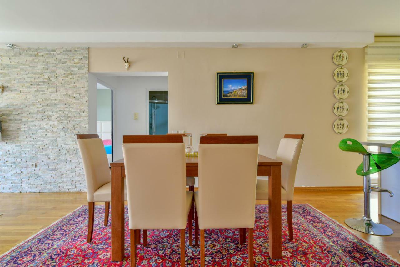 Lux Apartman Sofia Daire Sveti Stefan Dış mekan fotoğraf