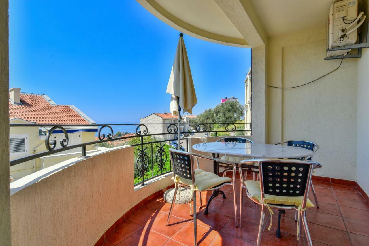 Lux Apartman Sofia Daire Sveti Stefan Dış mekan fotoğraf